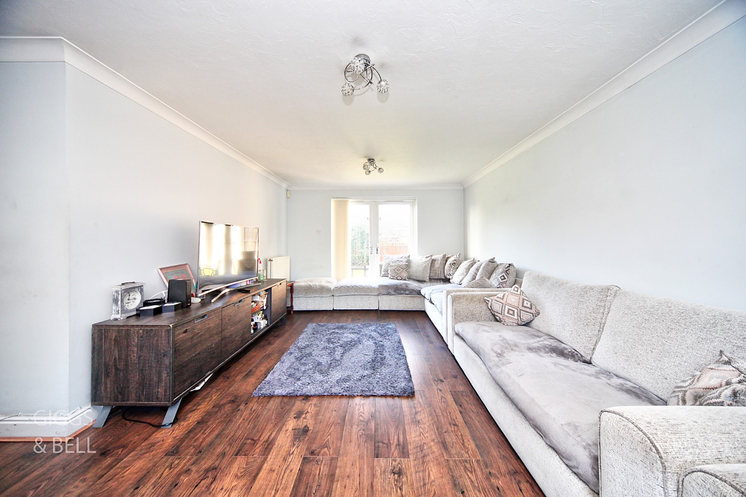 5 bed detached house for sale in Greenside Park, Luton  - Property Image 2