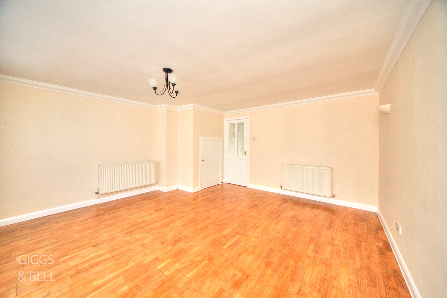 4 bed end of terrace house for sale in Wensleydale, Luton  - Property Image 6