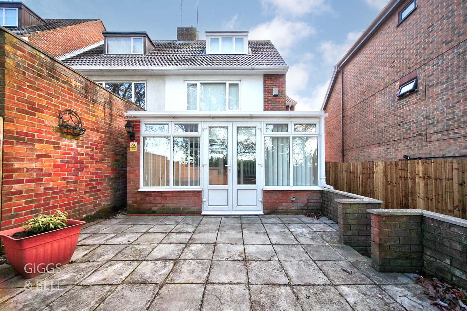 4 bed end of terrace house for sale in Wensleydale, Luton  - Property Image 19