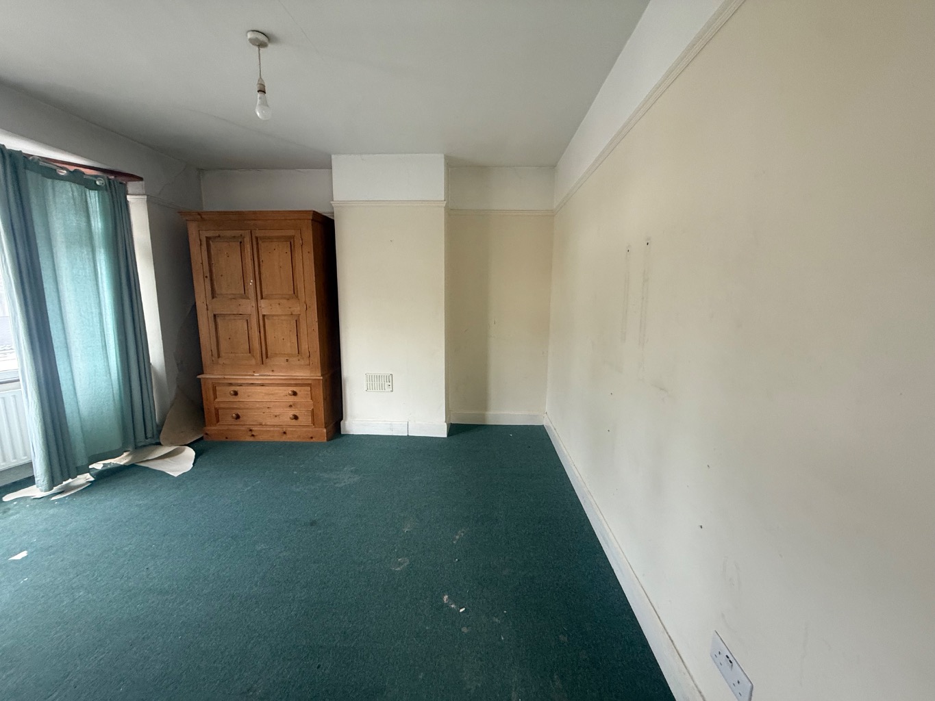 3 bed semi-detached house for sale in Seymour Avenue, Luton 9