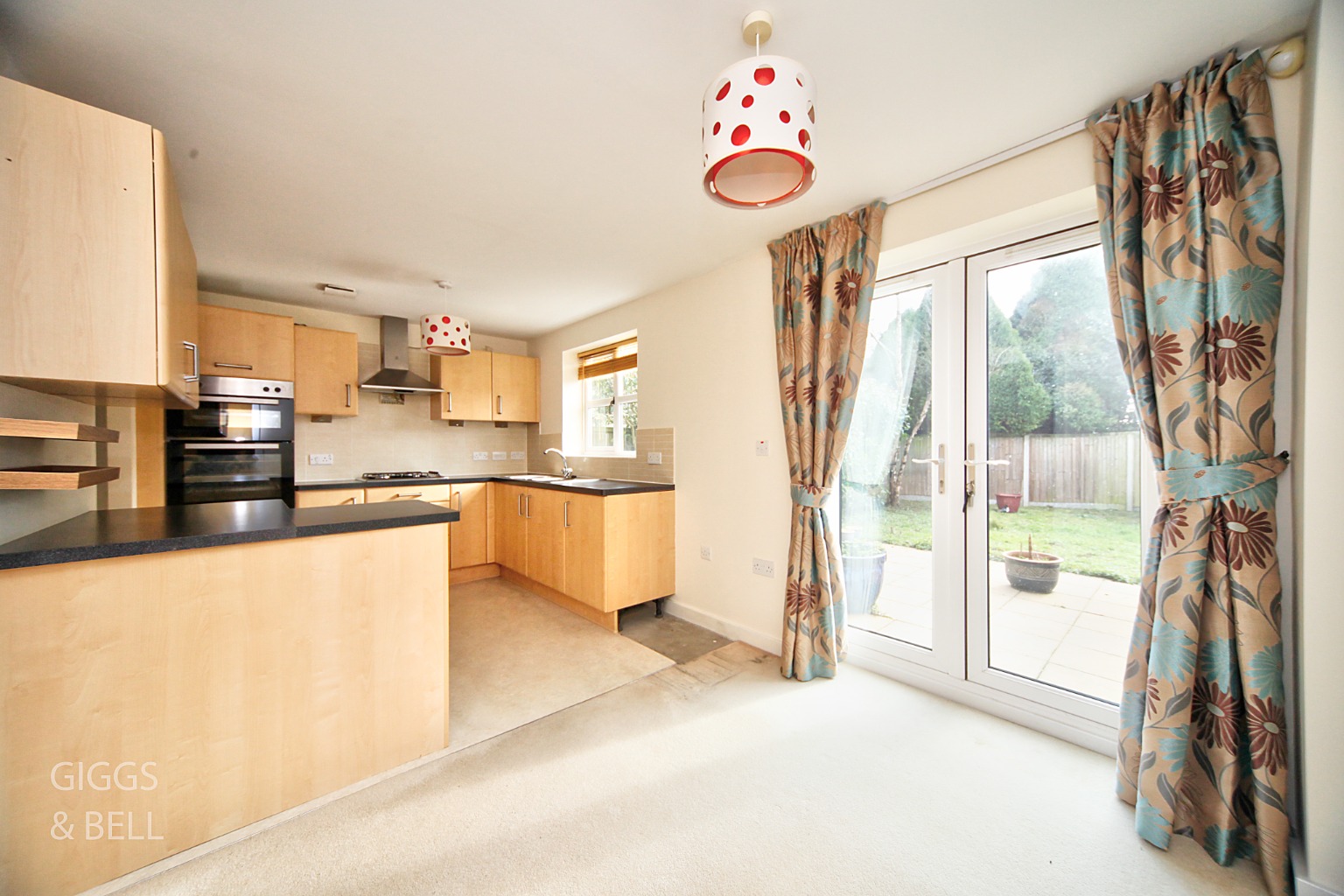 4 bed detached house for sale in Lambert Close, Luton  - Property Image 9