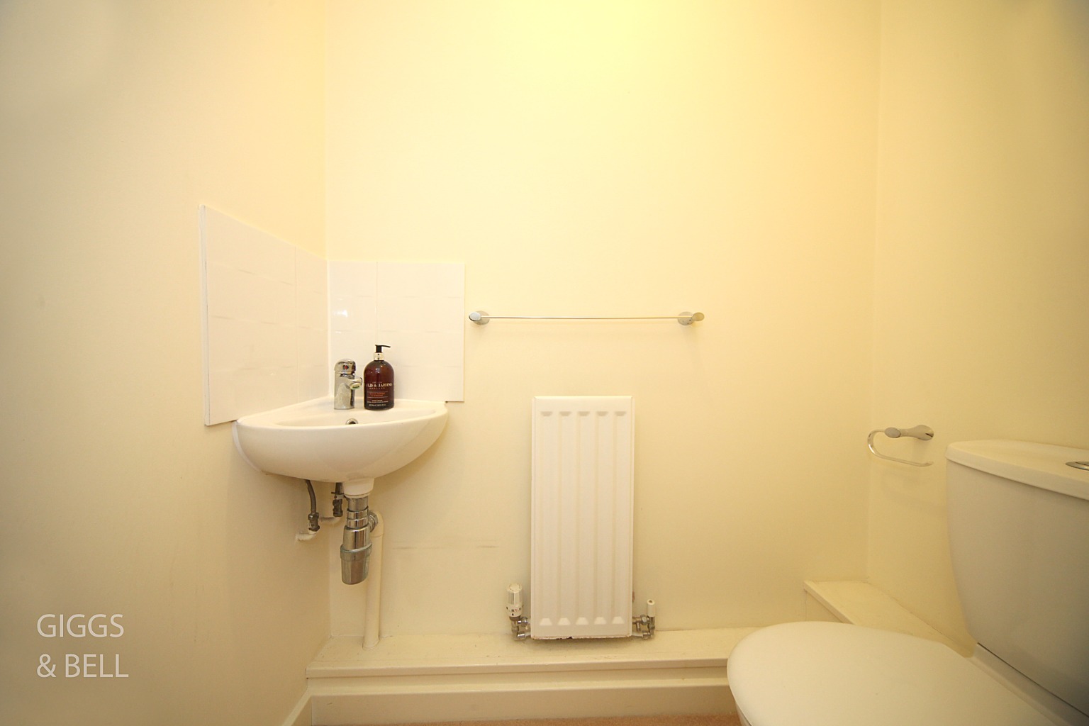 4 bed detached house for sale in Lambert Close, Luton 11