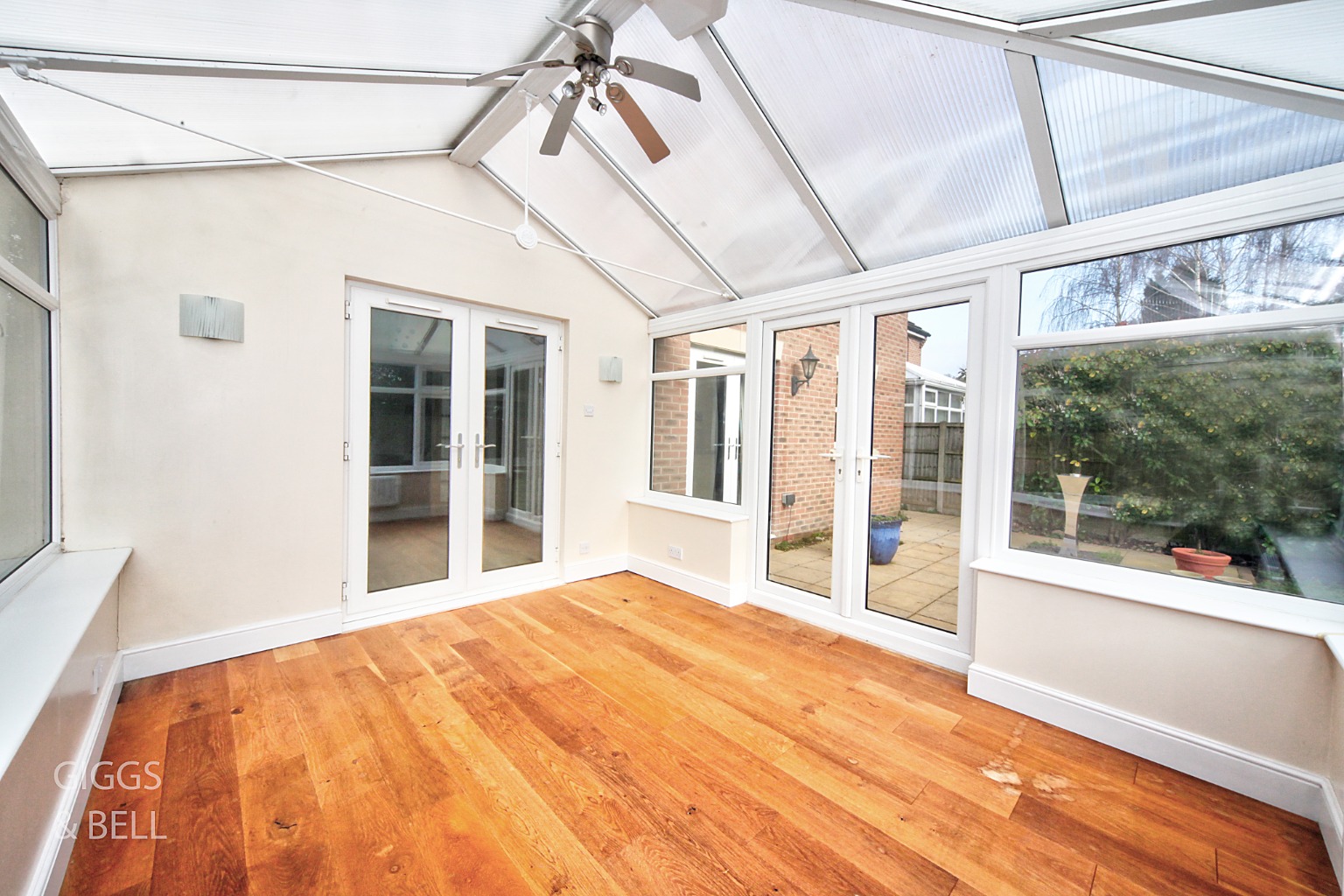 4 bed detached house for sale in Lambert Close, Luton  - Property Image 11