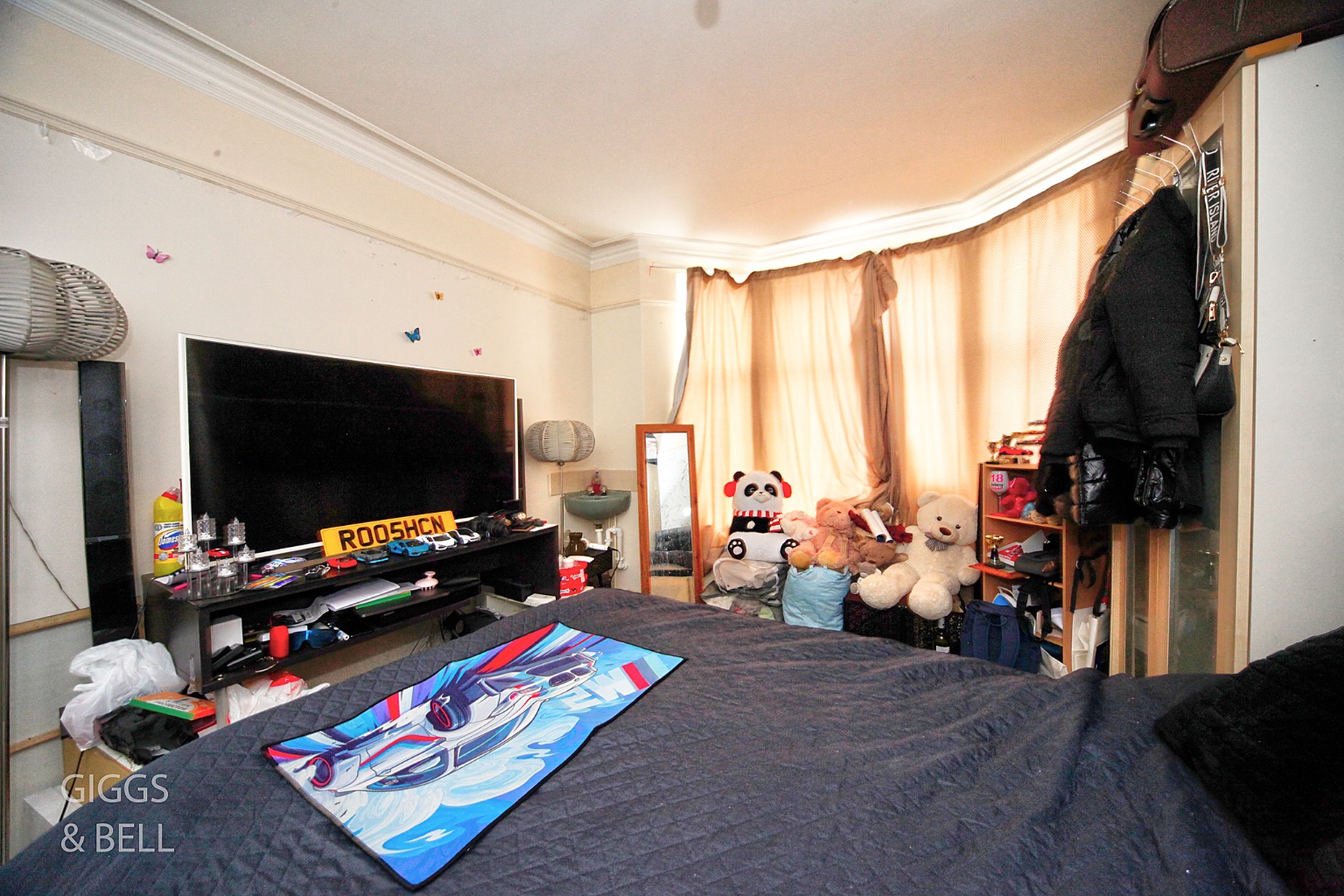 3 bed terraced house for sale in Russell Rise, Luton 7