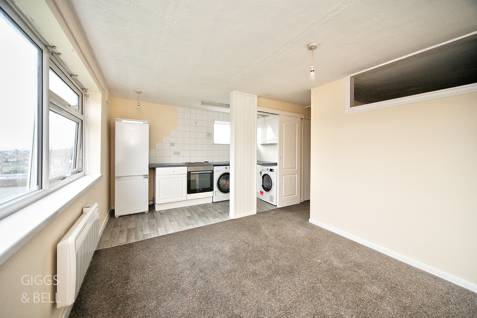 1 bed flat for sale in Handcross Road, Luton 1
