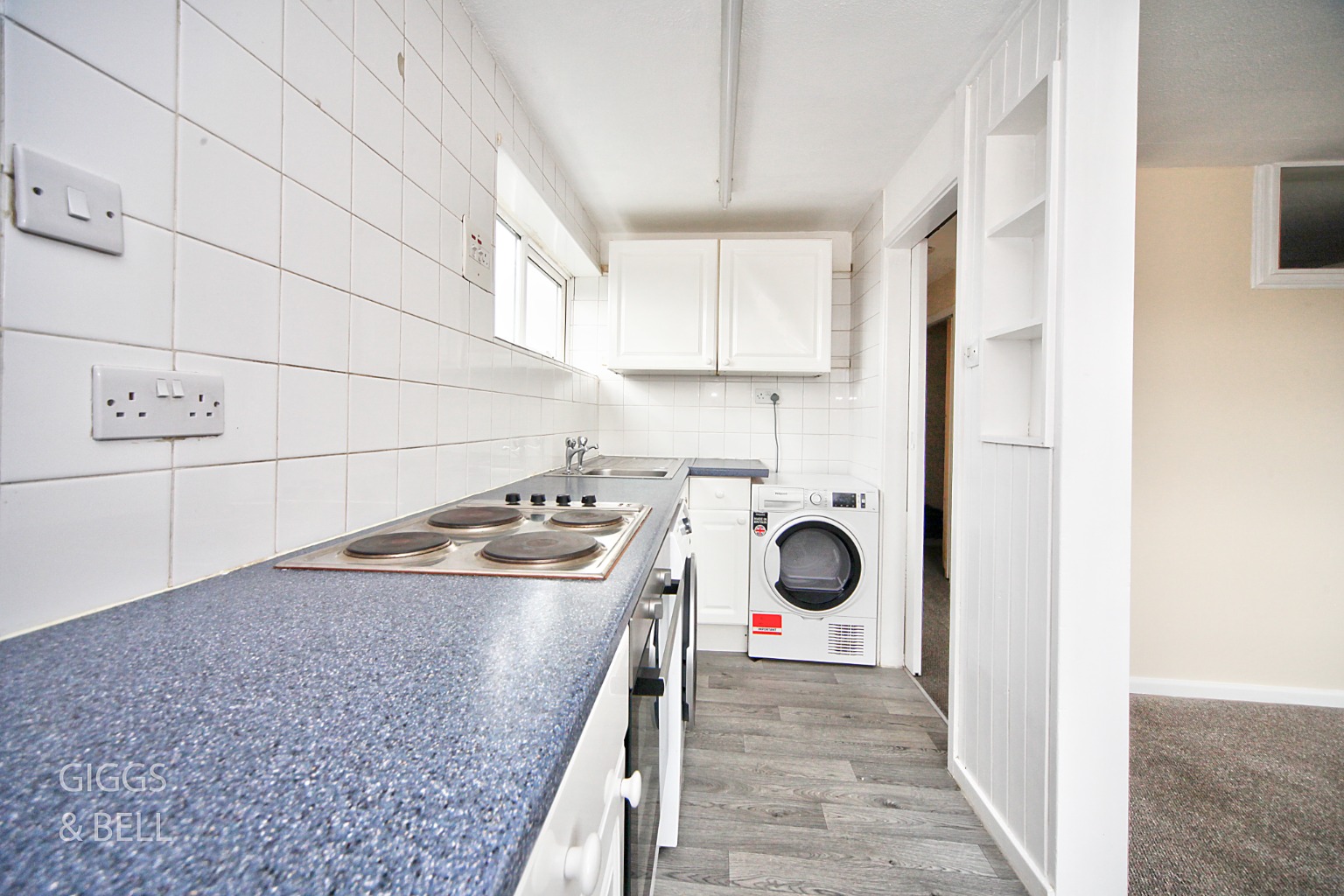 1 bed flat for sale in Handcross Road, Luton  - Property Image 7