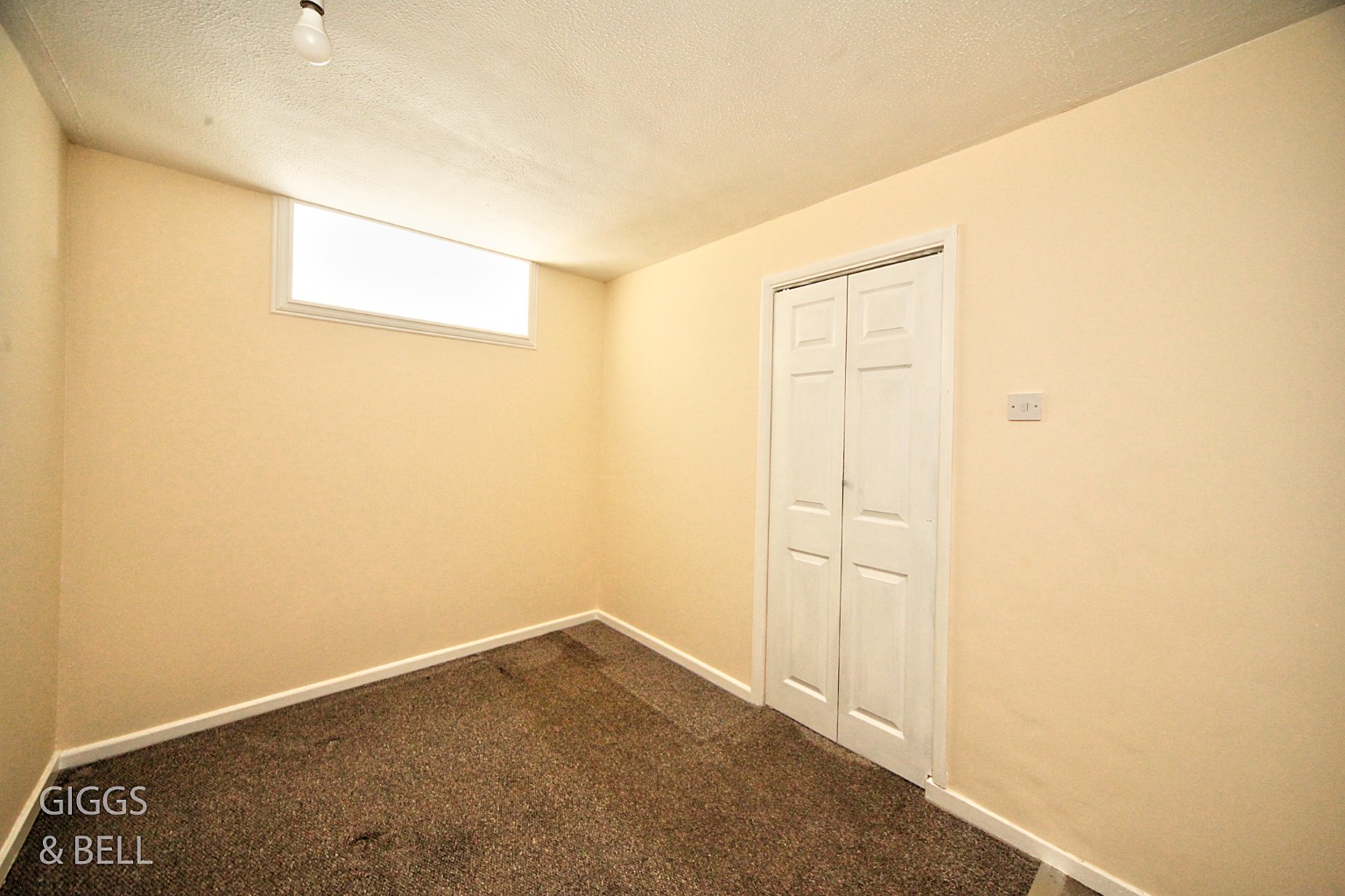 1 bed flat for sale in Handcross Road, Luton  - Property Image 10