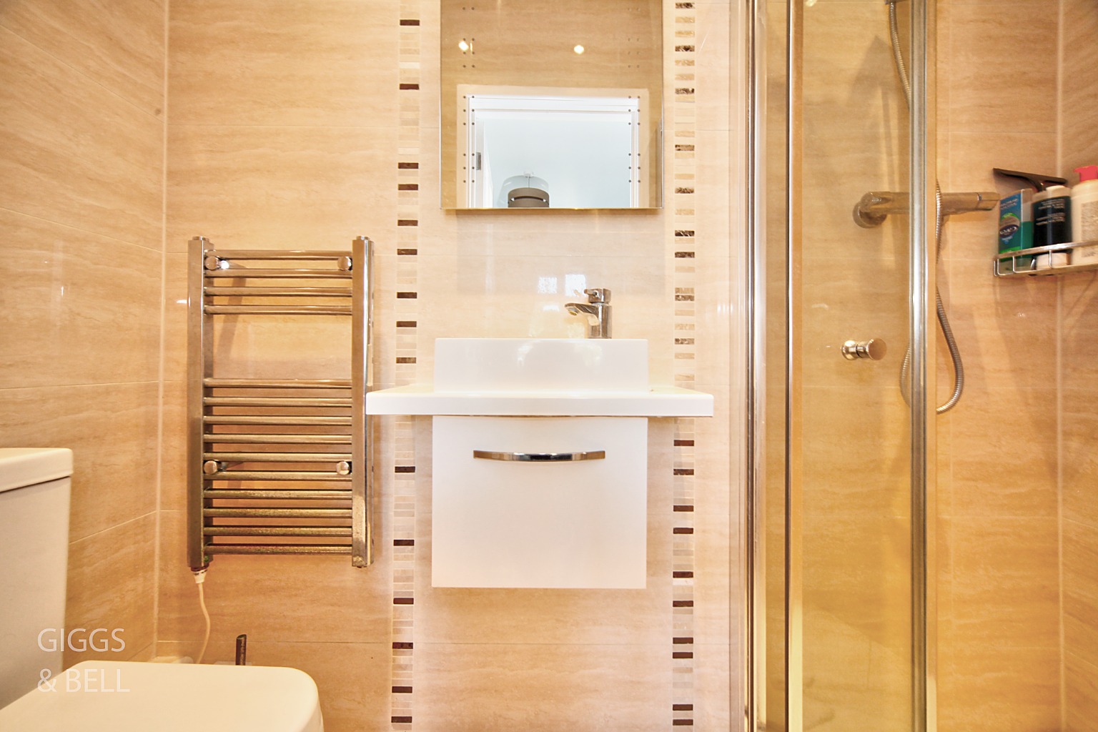 4 bed semi-detached house for sale in Wychwood Avenue, Luton  - Property Image 10