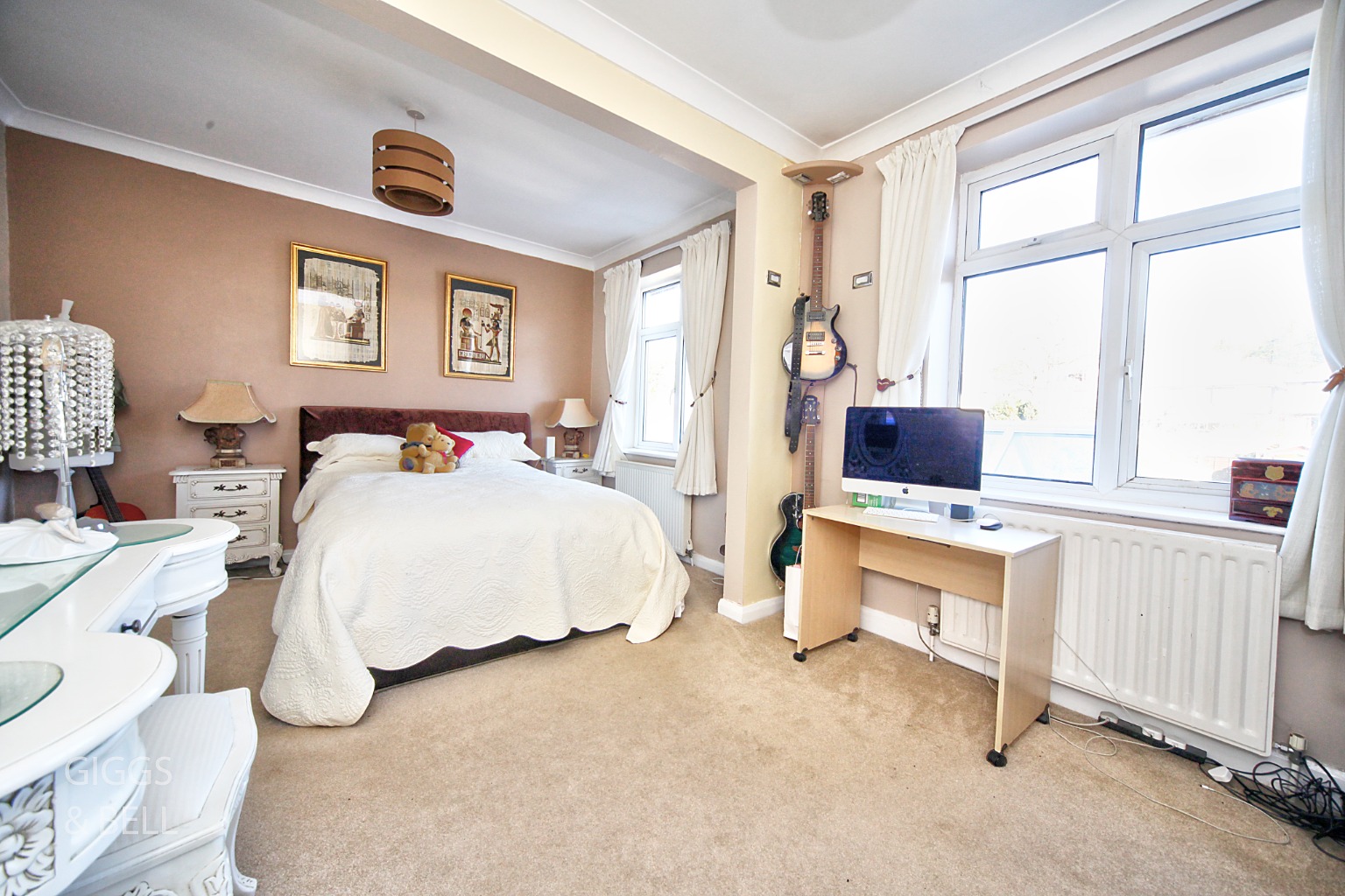 4 bed semi-detached house for sale in Wychwood Avenue, Luton  - Property Image 12