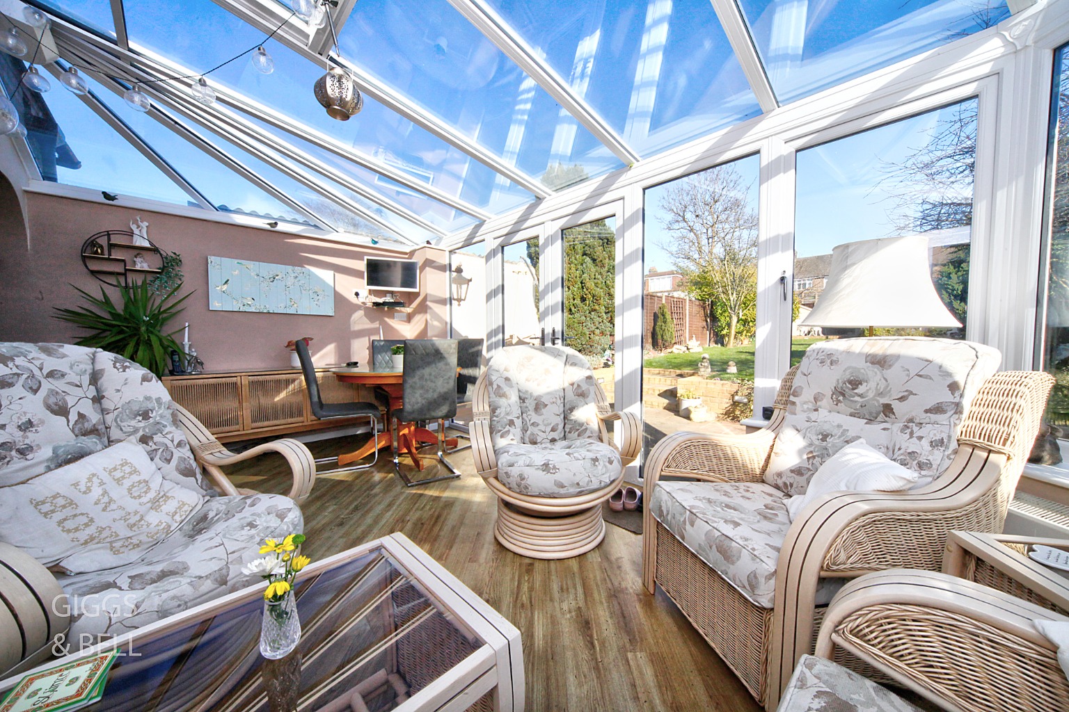 4 bed semi-detached house for sale in Wychwood Avenue, Luton 8