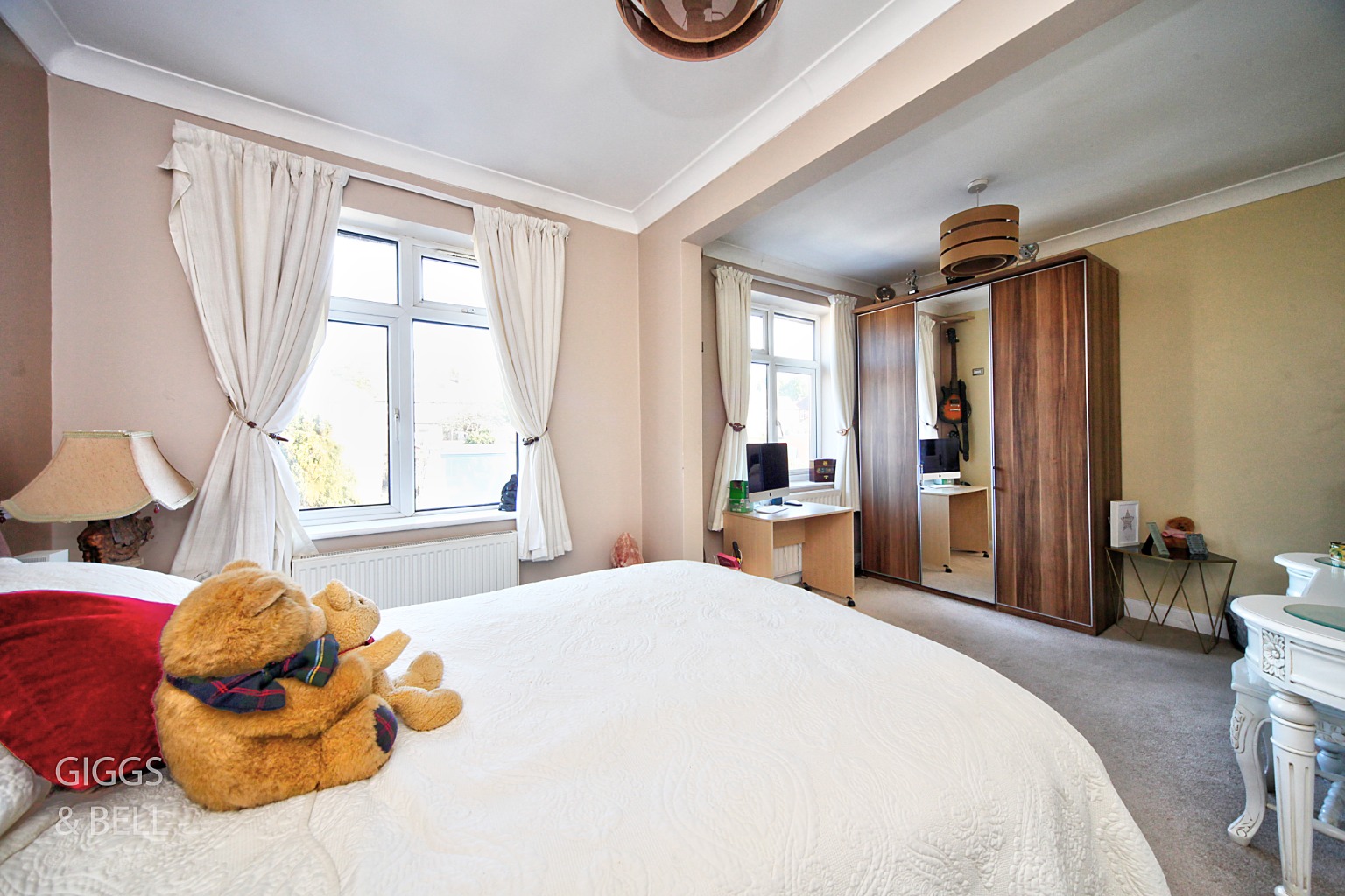 4 bed semi-detached house for sale in Wychwood Avenue, Luton  - Property Image 14