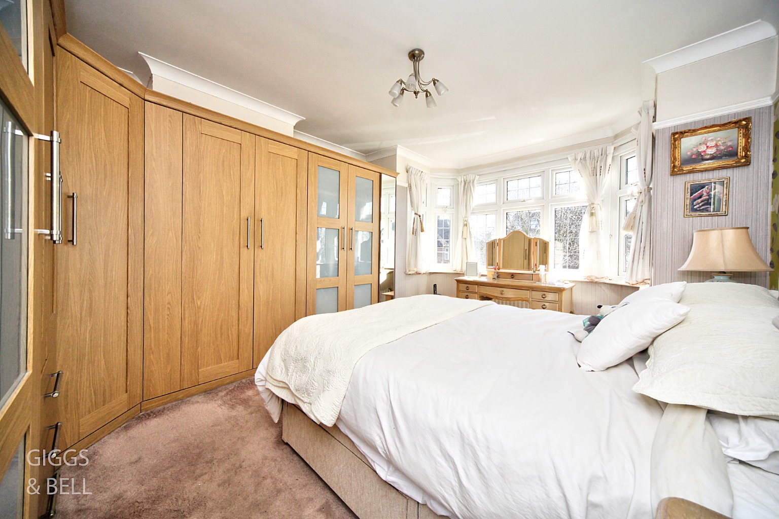 4 bed semi-detached house for sale in Wychwood Avenue, Luton 16