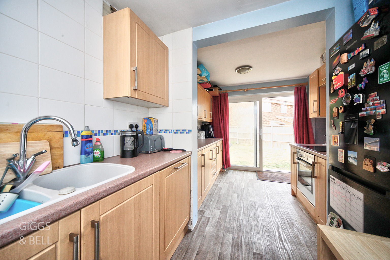 3 bed detached house for sale in Wolston Close, Luton  - Property Image 7