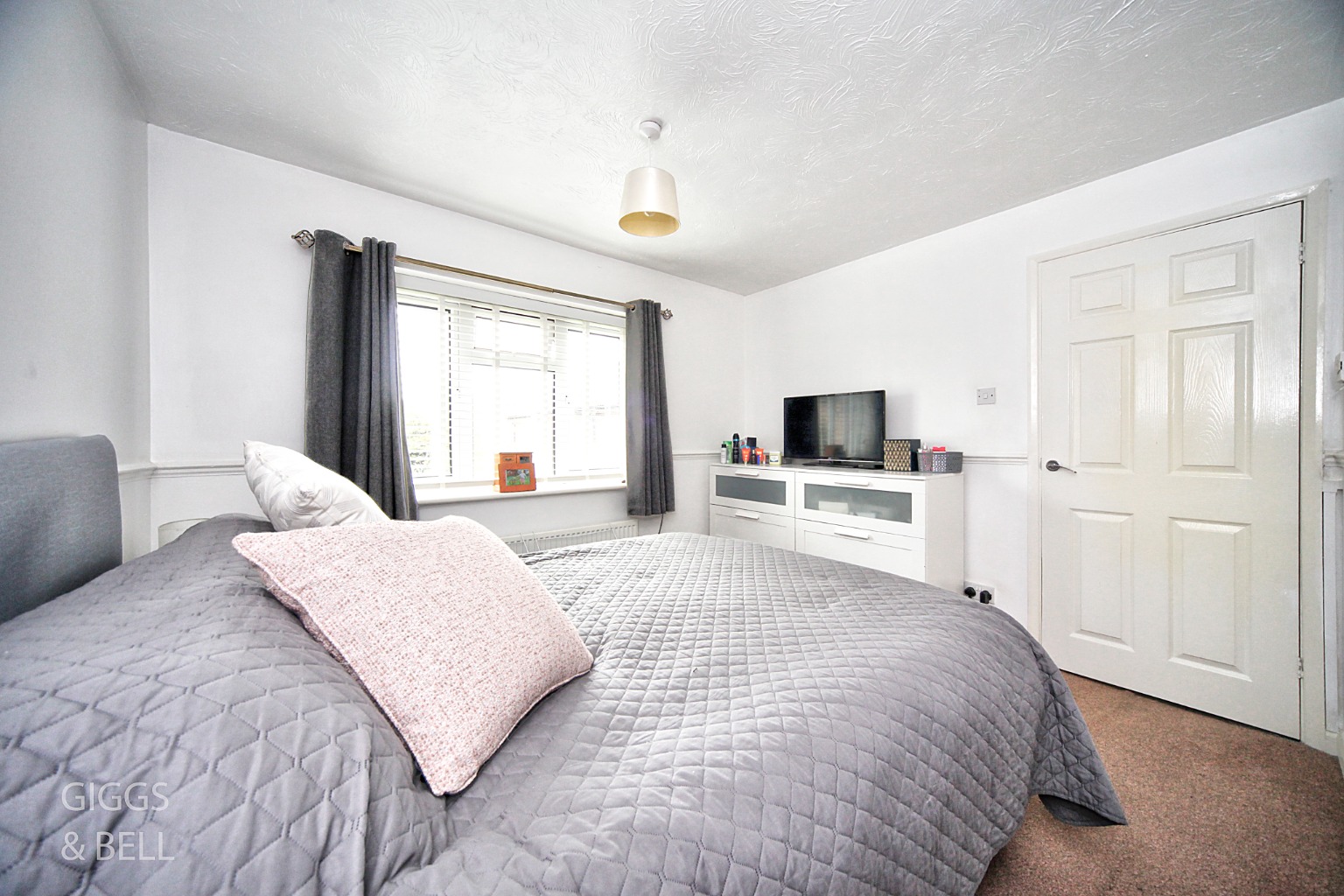 1 bed end of terrace house for sale in Farrow Close, Luton 6