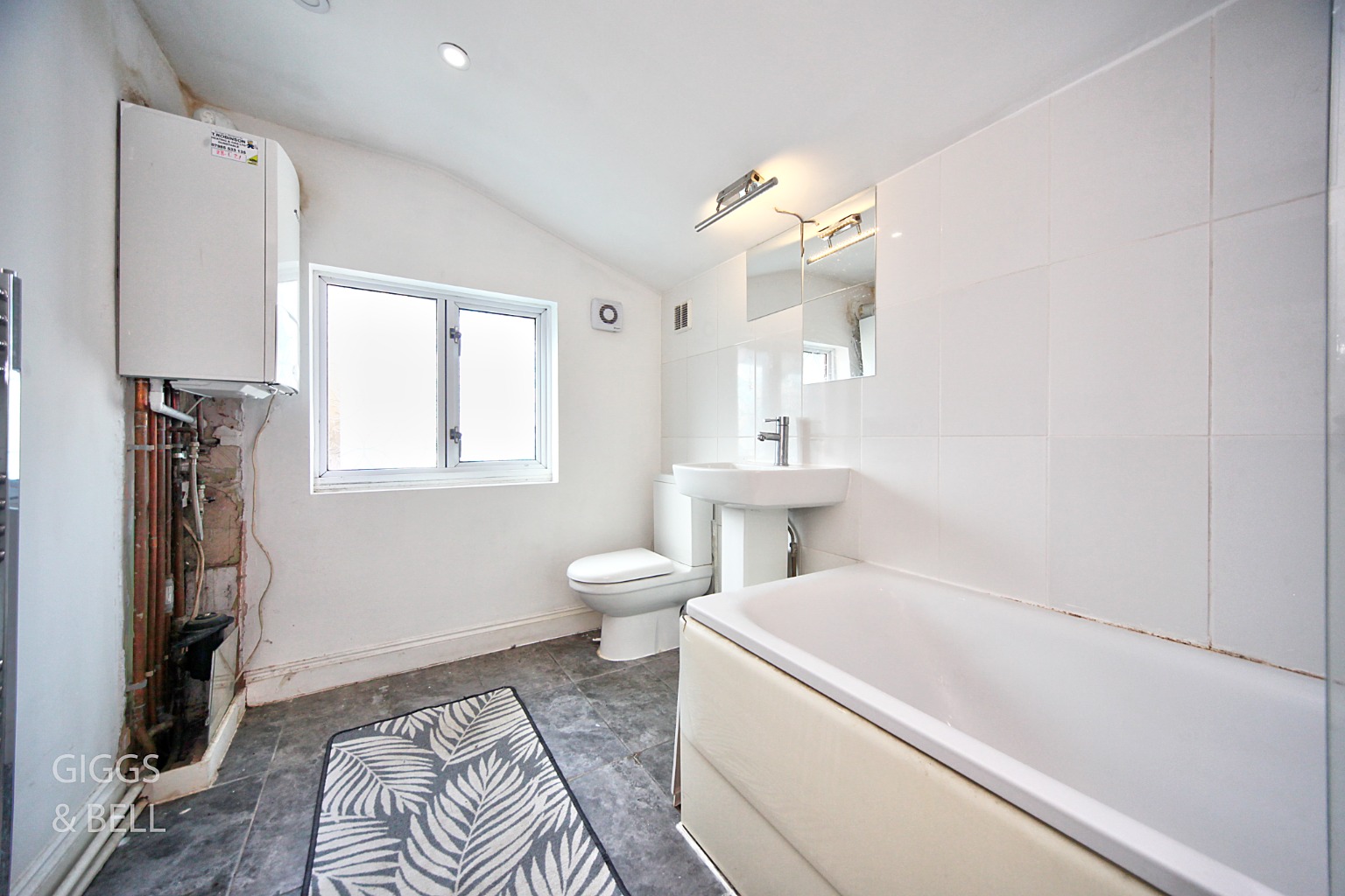 2 bed terraced house for sale in Park Street, Luton 14