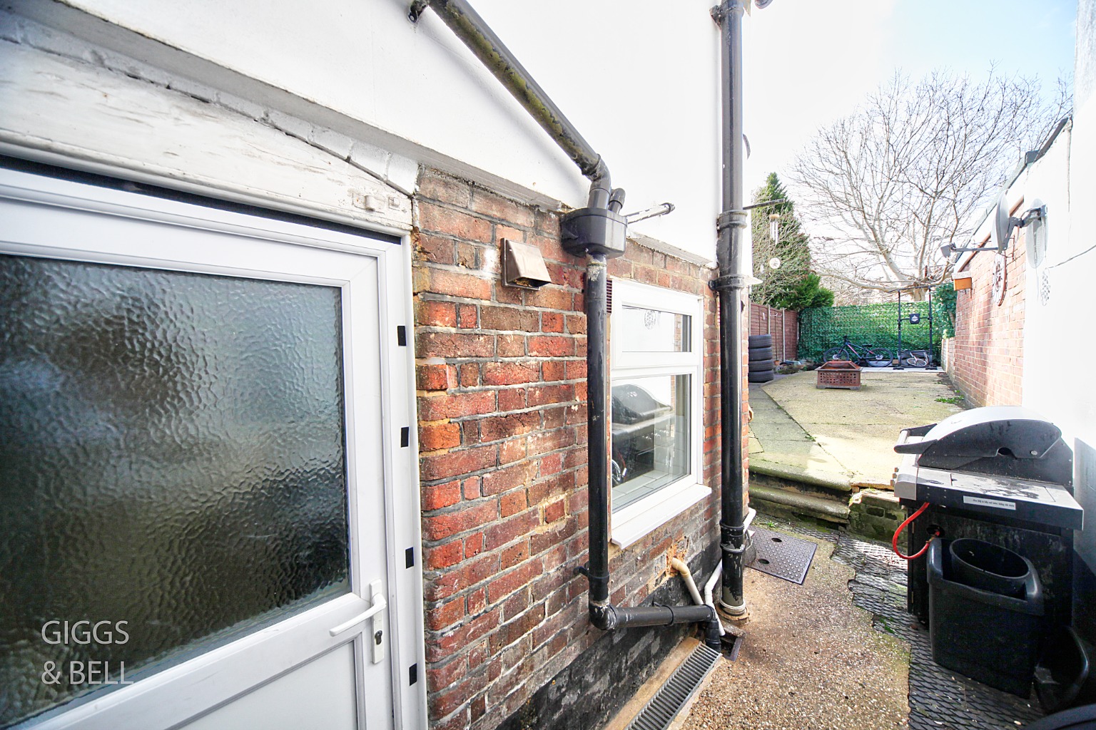 2 bed terraced house for sale in Park Street, Luton  - Property Image 16