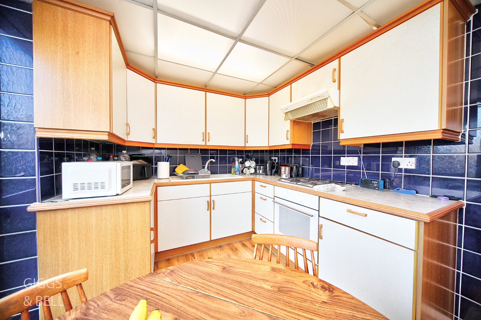 3 bed semi-detached house for sale in Chesford Road, Luton 4