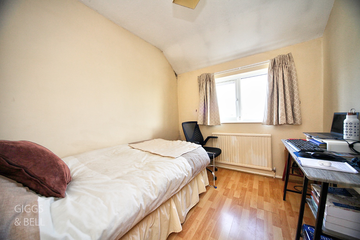 3 bed semi-detached house for sale in Chesford Road, Luton 11