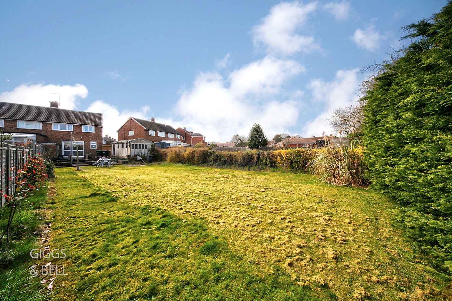 3 bed semi-detached house for sale in Chesford Road, Luton 16
