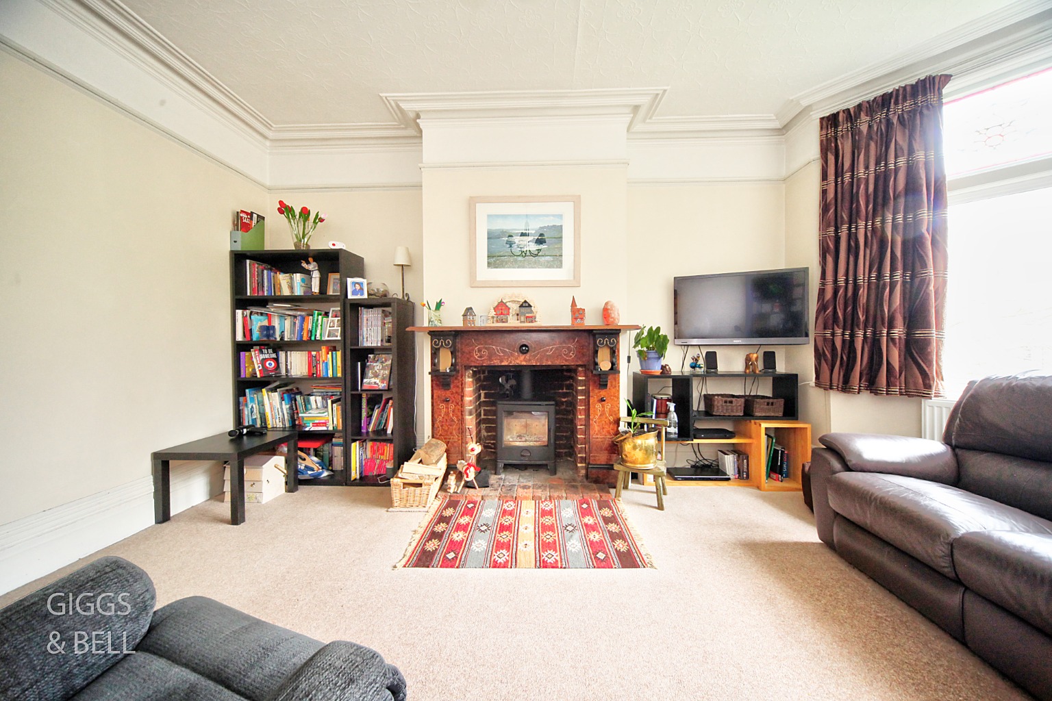 5 bed semi-detached house for sale in London Road, Luton  - Property Image 4