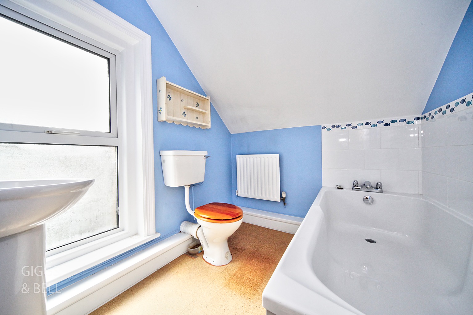 5 bed semi-detached house for sale in London Road, Luton  - Property Image 20