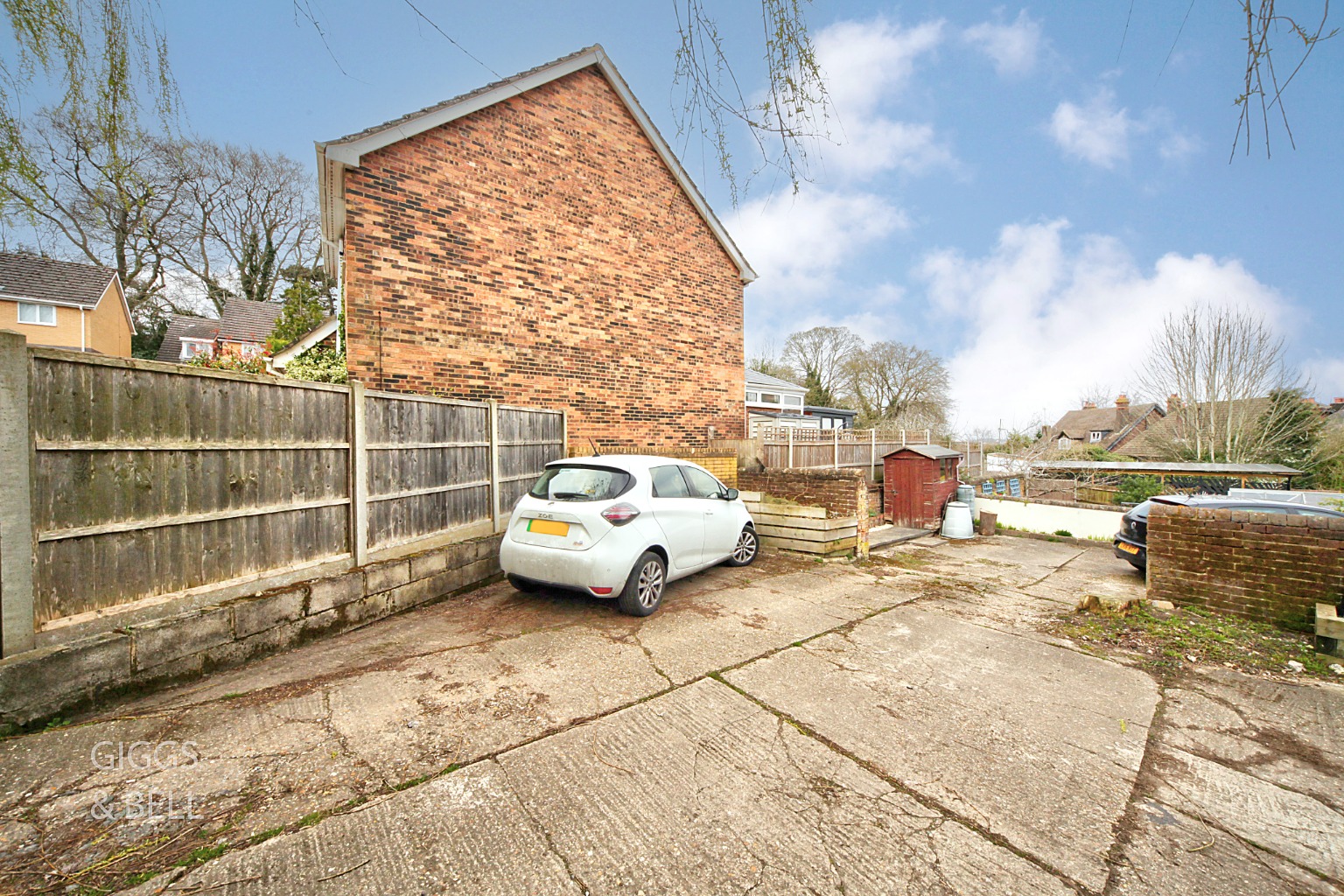 5 bed semi-detached house for sale in London Road, Luton 25