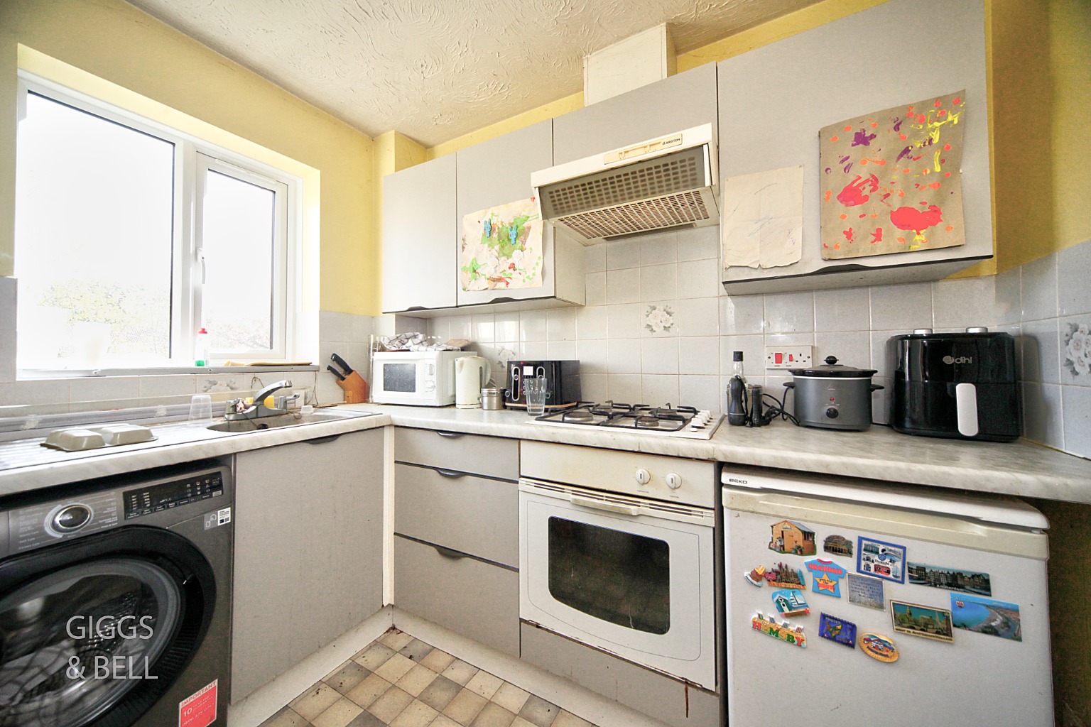 1 bed terraced house for sale in Lennox Green, Luton  - Property Image 5