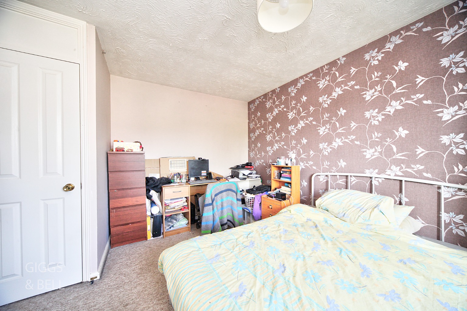 1 bed terraced house for sale in Lennox Green, Luton  - Property Image 9