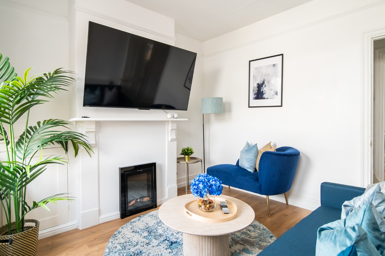 2 bed terraced house for sale in May Street, Luton  - Property Image 2