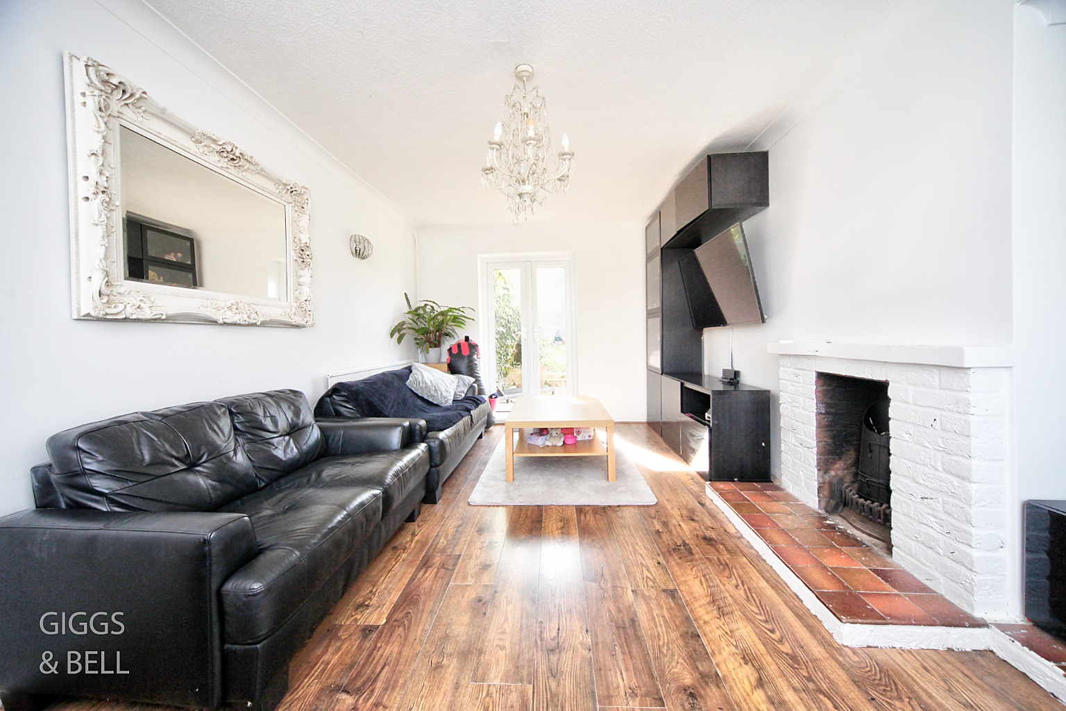 3 bed semi-detached house for sale in Hinksley Road, Bedford 2