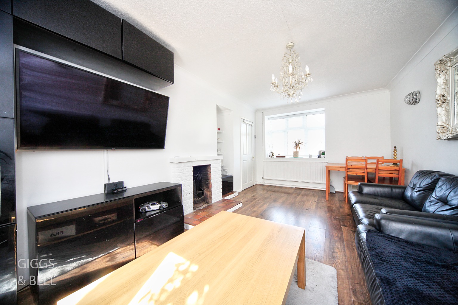 3 bed semi-detached house for sale in Hinksley Road, Bedford 5