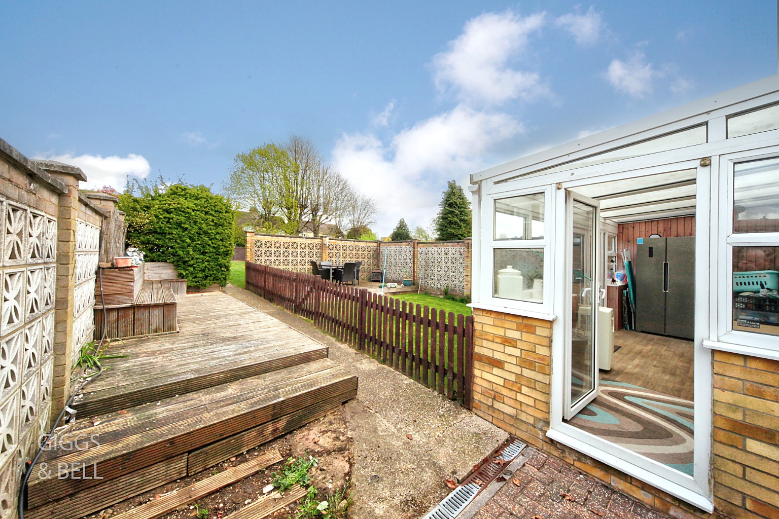 3 bed semi-detached house for sale in Ketton Close, Luton  - Property Image 18