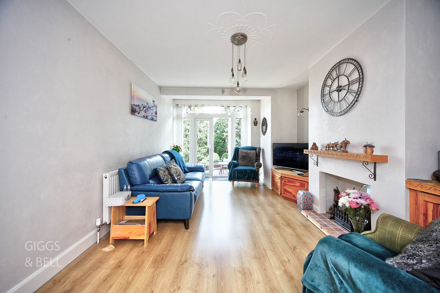3 bed semi-detached house for sale in Strathmore Avenue, Luton  - Property Image 4