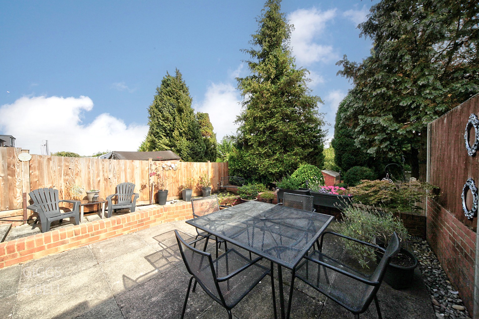 3 bed semi-detached house for sale in Strathmore Avenue, Luton  - Property Image 20