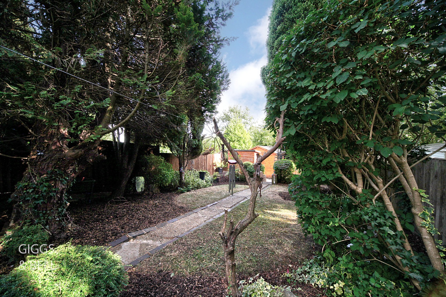 3 bed semi-detached house for sale in Strathmore Avenue, Luton 23