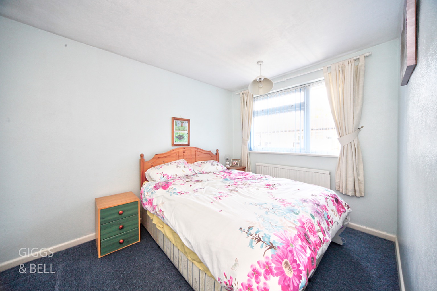 3 bed end of terrace house for sale in Keymer Close, Luton 11
