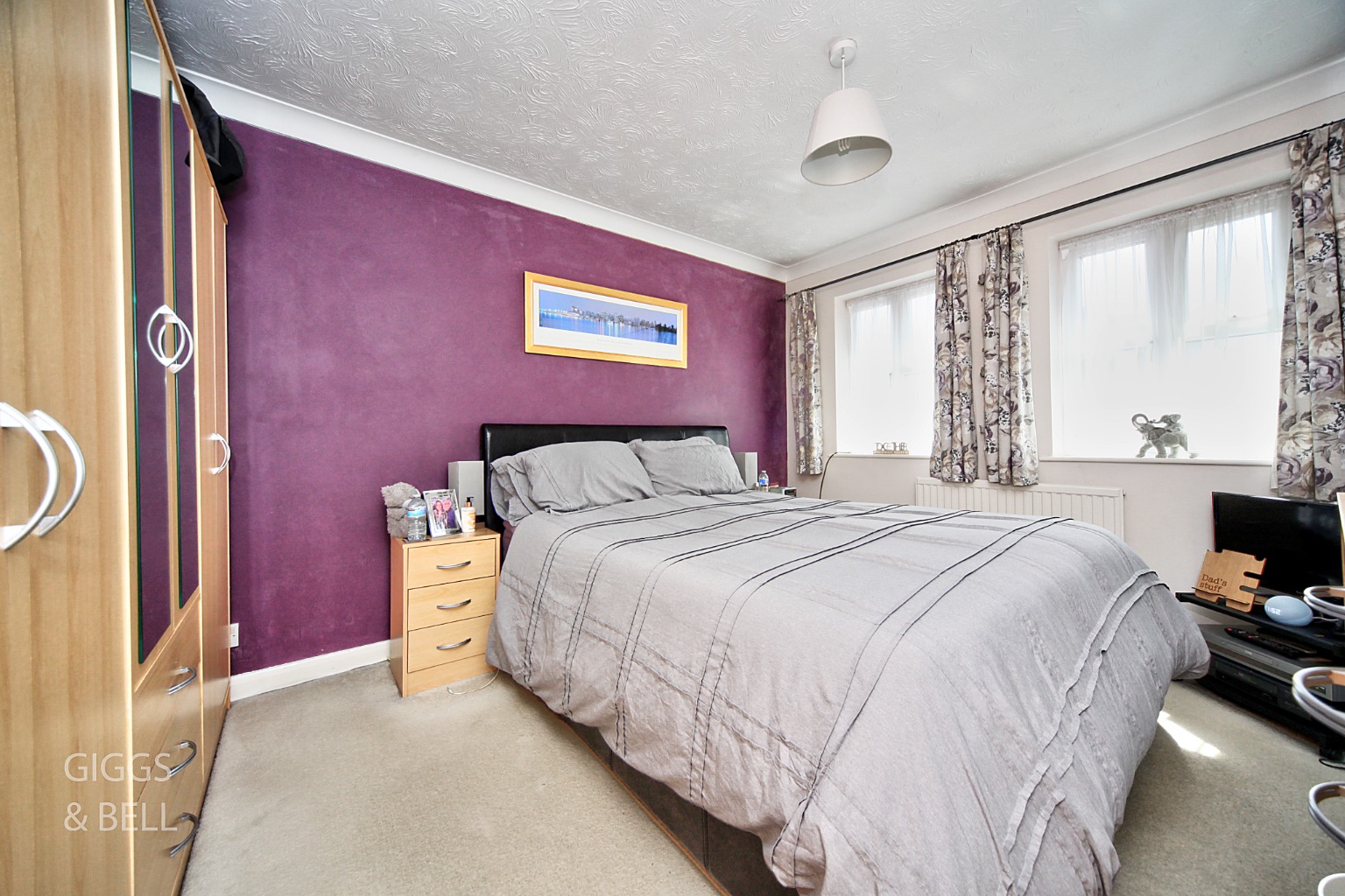 3 bed semi-detached house for sale in Reedsdale, Luton 6