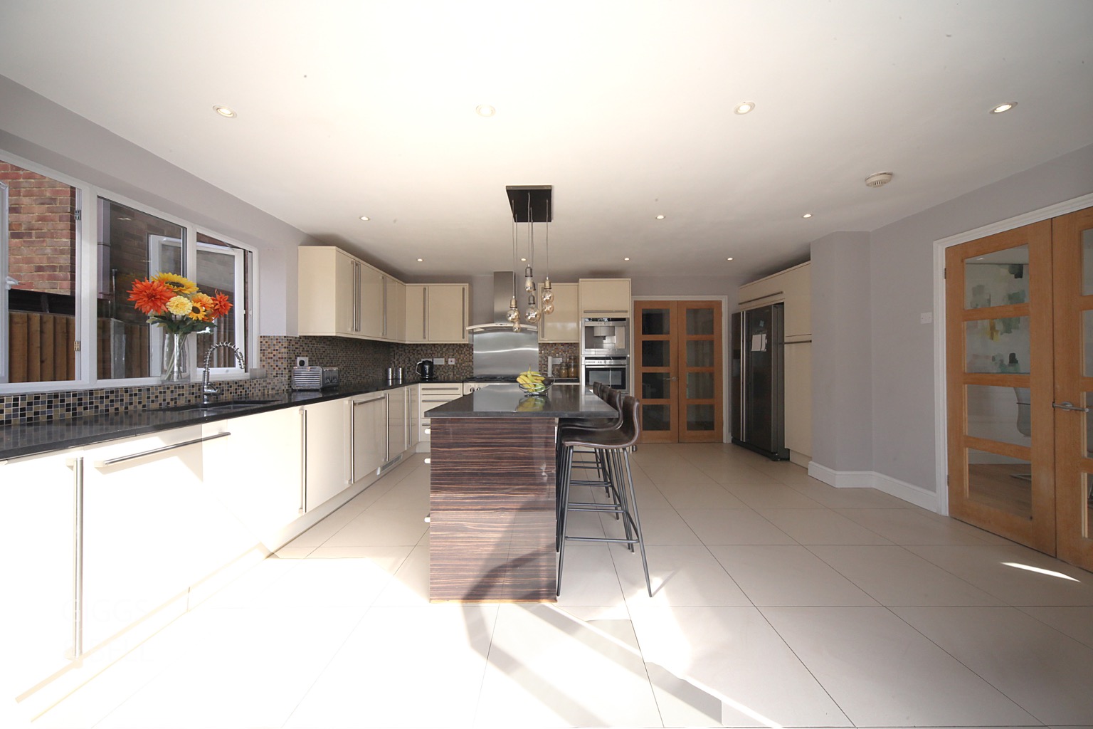 4 bed detached house for sale in Ailsworth Road, Luton 8