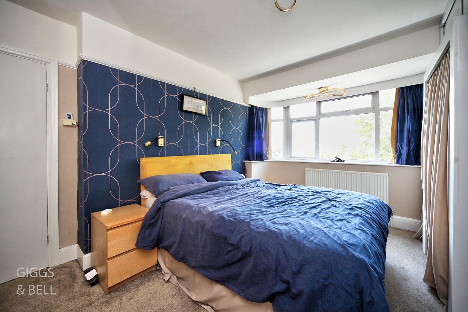 3 bed semi-detached house for sale in Knoll Rise, Luton  - Property Image 13