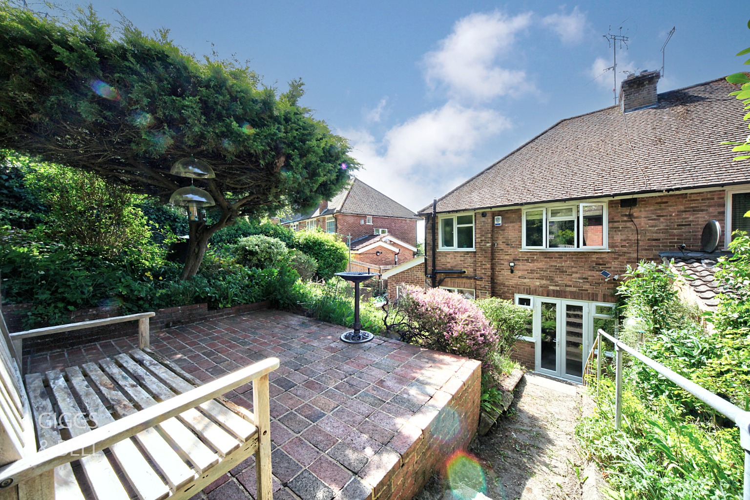 3 bed semi-detached house for sale in Knoll Rise, Luton  - Property Image 23