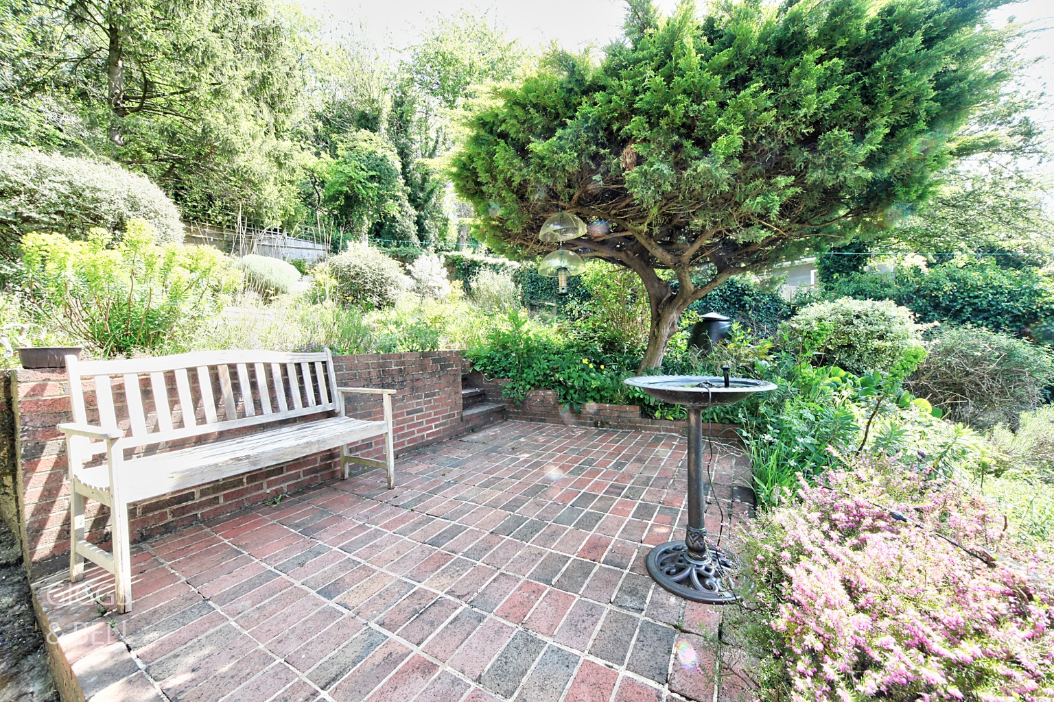 3 bed semi-detached house for sale in Knoll Rise, Luton  - Property Image 24