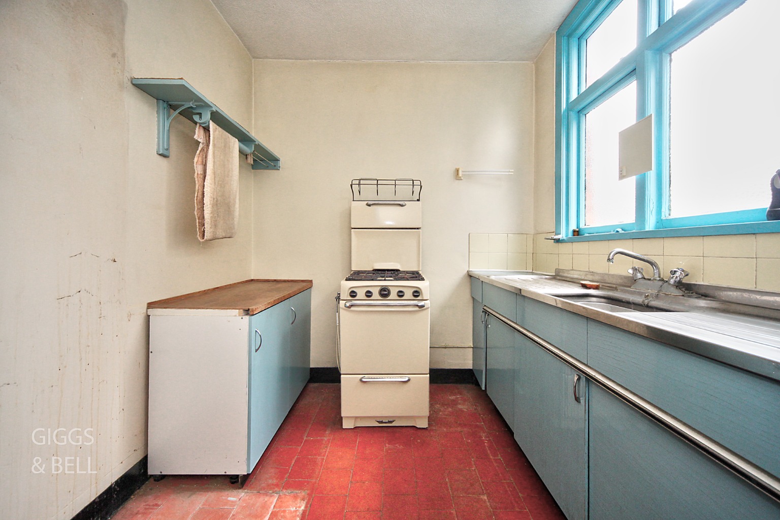 3 bed semi-detached house for sale in St Margarets Avenue, Luton  - Property Image 8