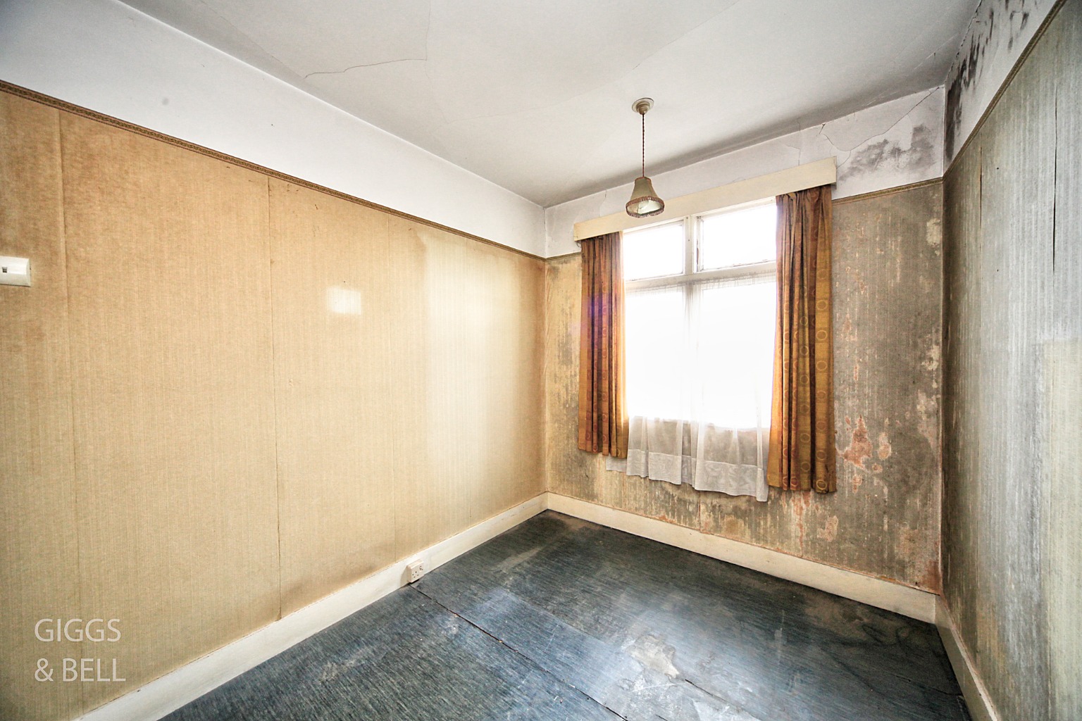 3 bed semi-detached house for sale in St Margarets Avenue, Luton 14