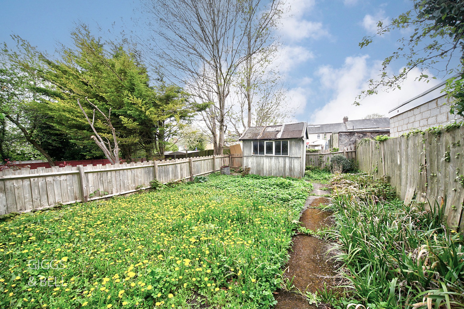 3 bed semi-detached house for sale in St Margarets Avenue, Luton 18