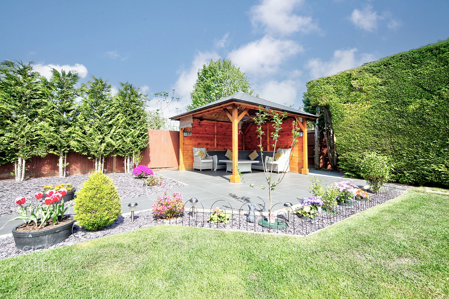 3 bed detached house for sale in Whitehill Avenue, Luton 18