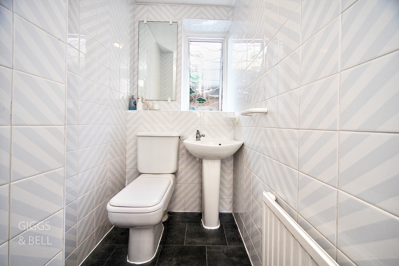 3 bed detached house for sale in Whitehill Avenue, Luton 3