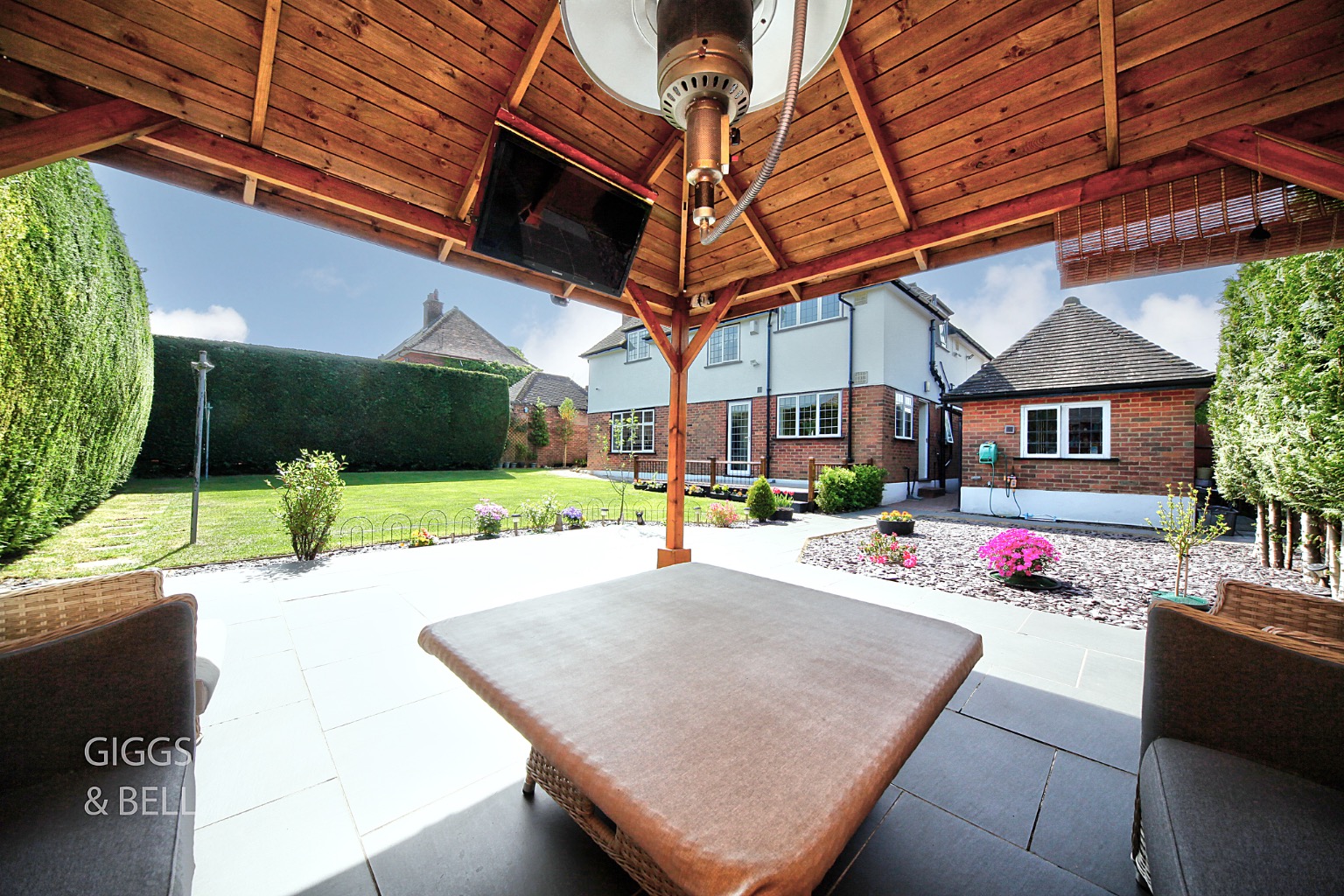 3 bed detached house for sale in Whitehill Avenue, Luton 21