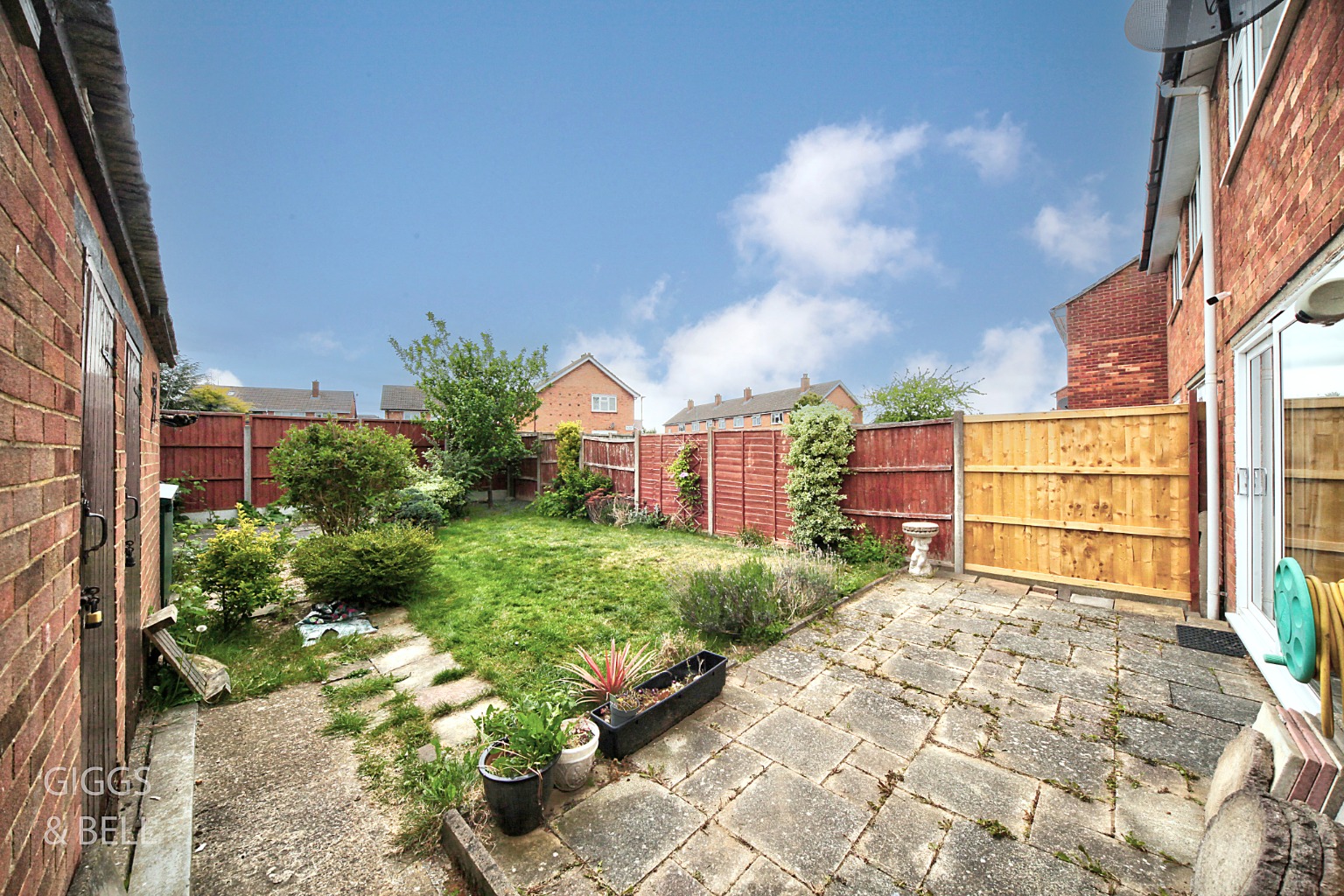 3 bed semi-detached house for sale in Pastures Way, Luton 15