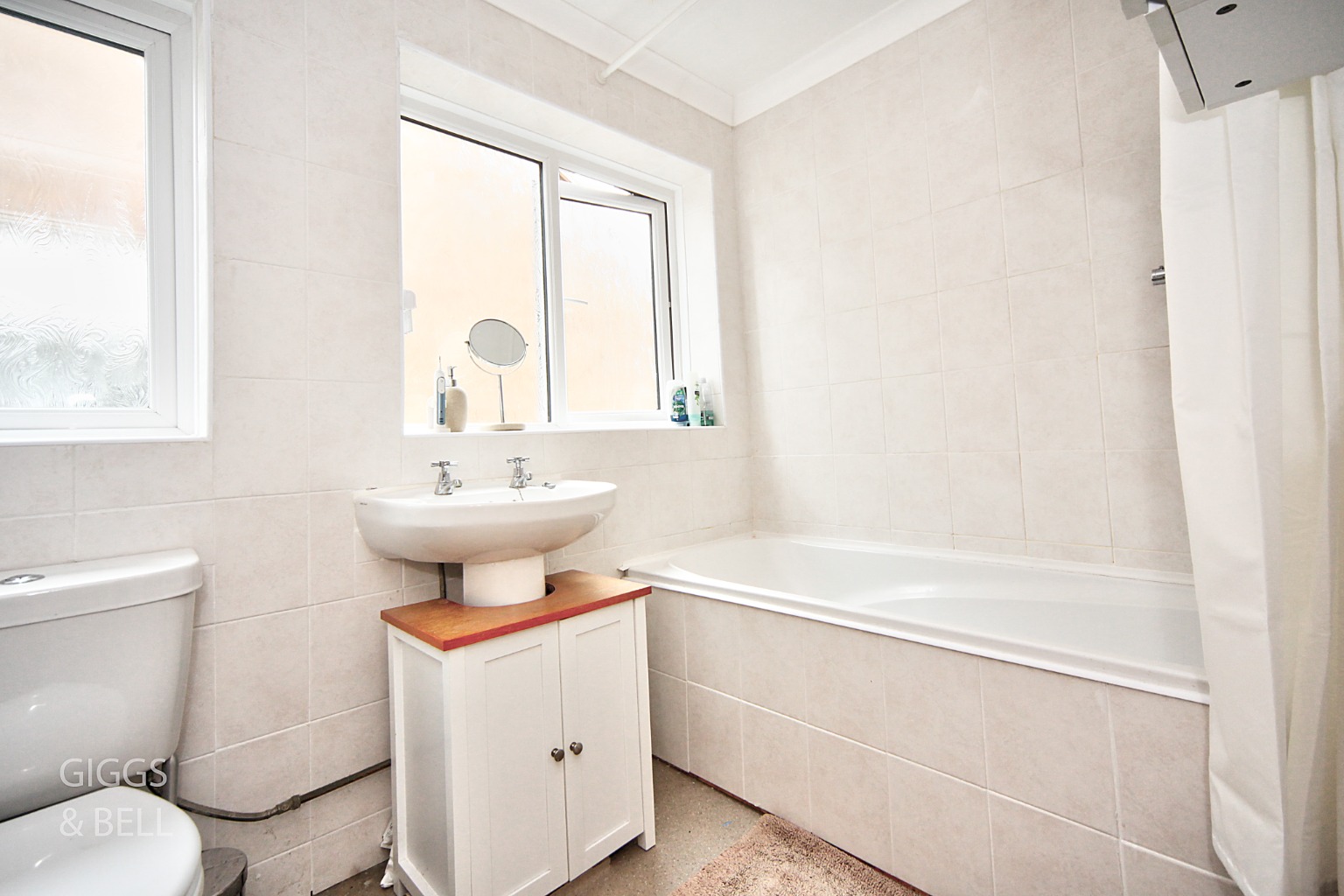 3 bed semi-detached house for sale in Pastures Way, Luton 14