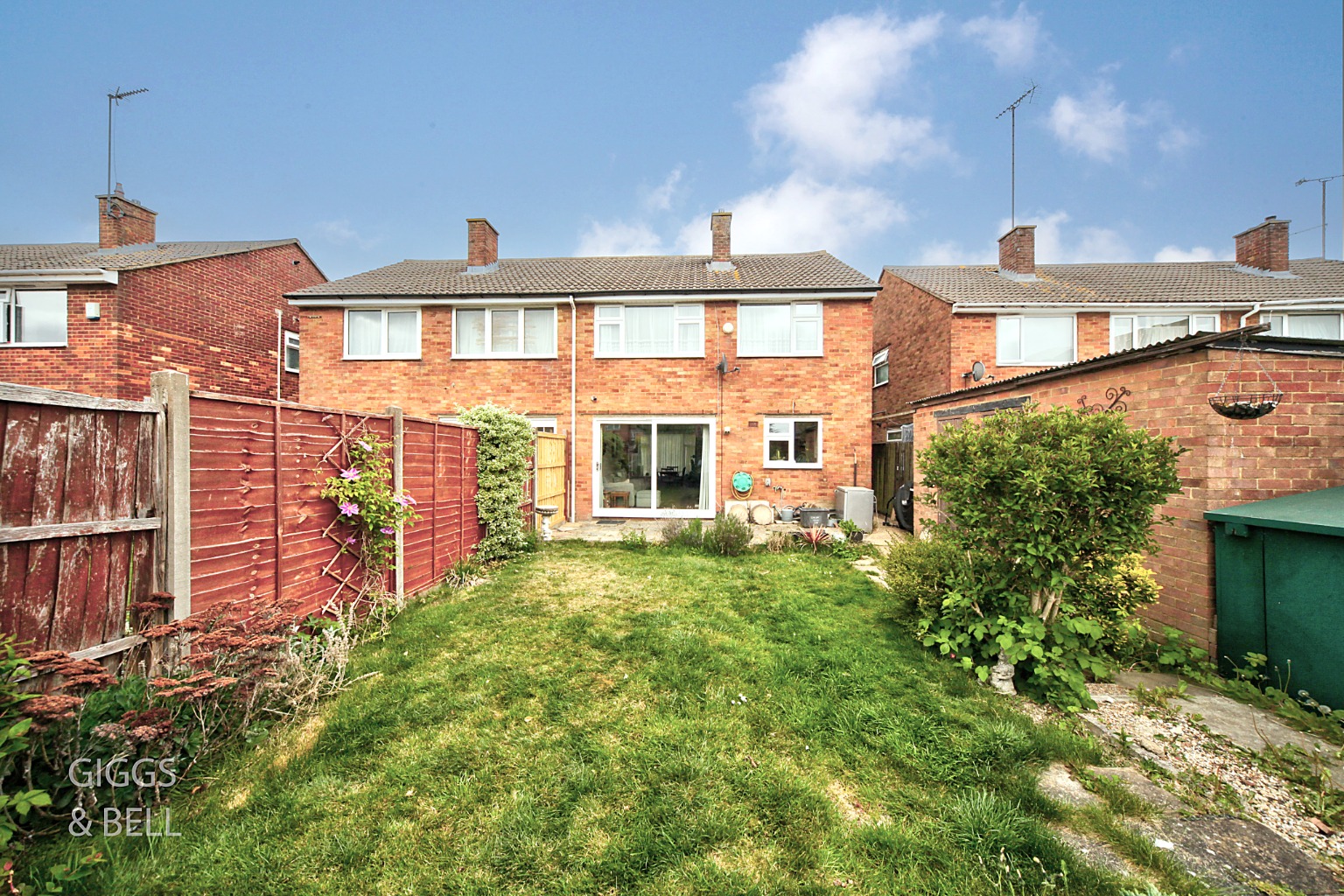 3 bed semi-detached house for sale in Pastures Way, Luton  - Property Image 18